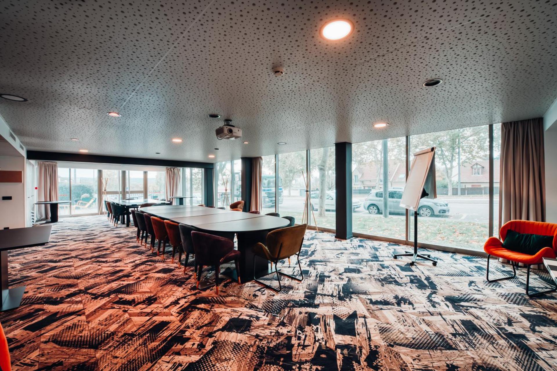 Meeting/conference room