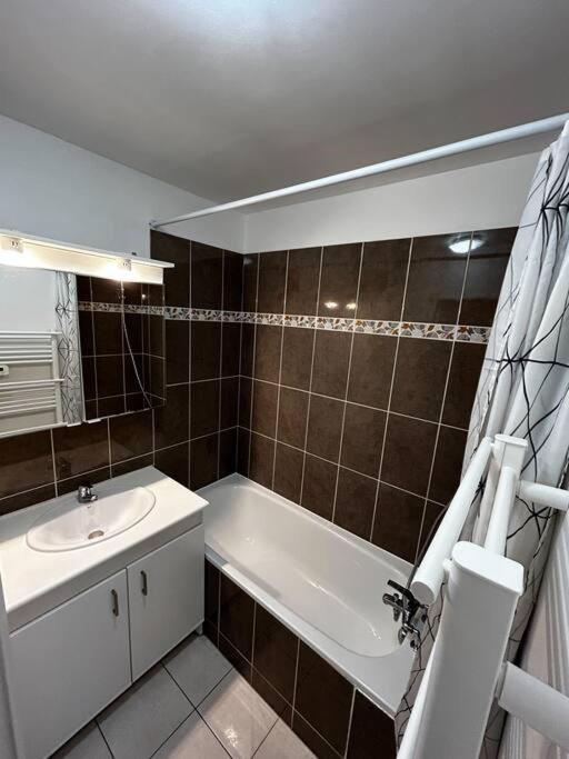 Charmant 3 pièces gare de Creil