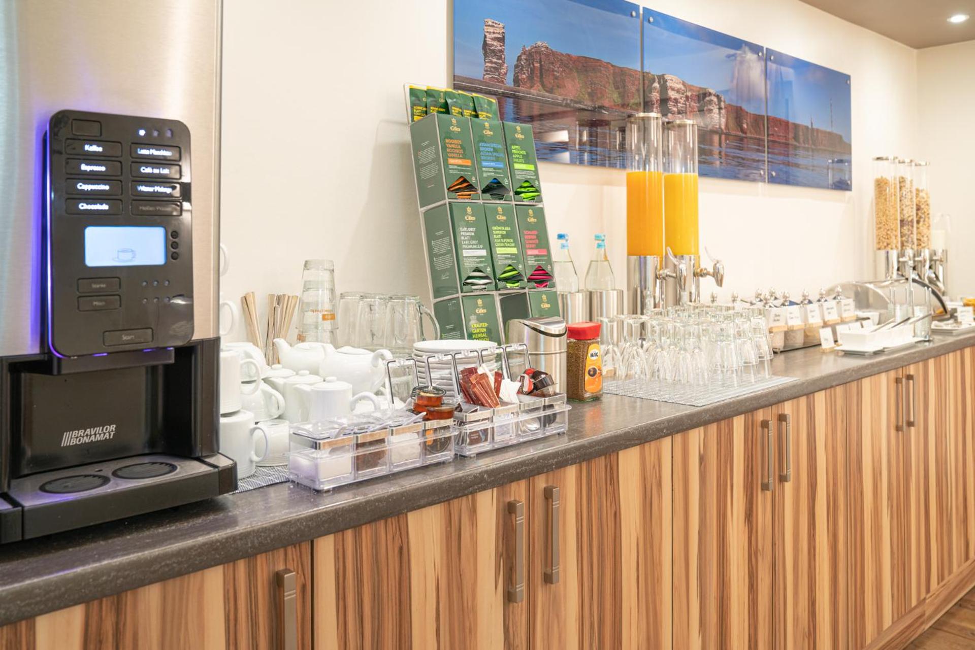 Coffee/tea facilities