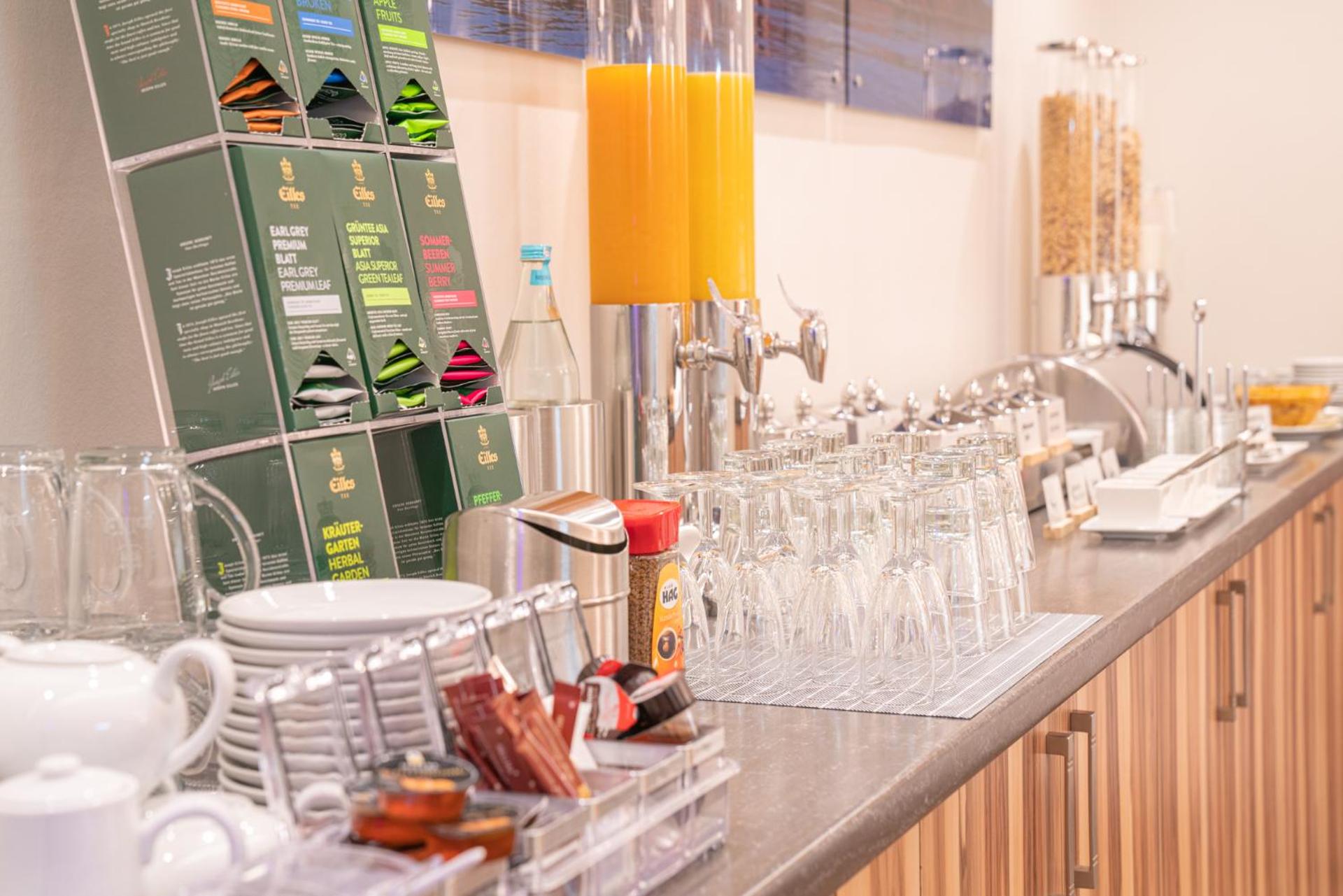 Coffee/tea facilities