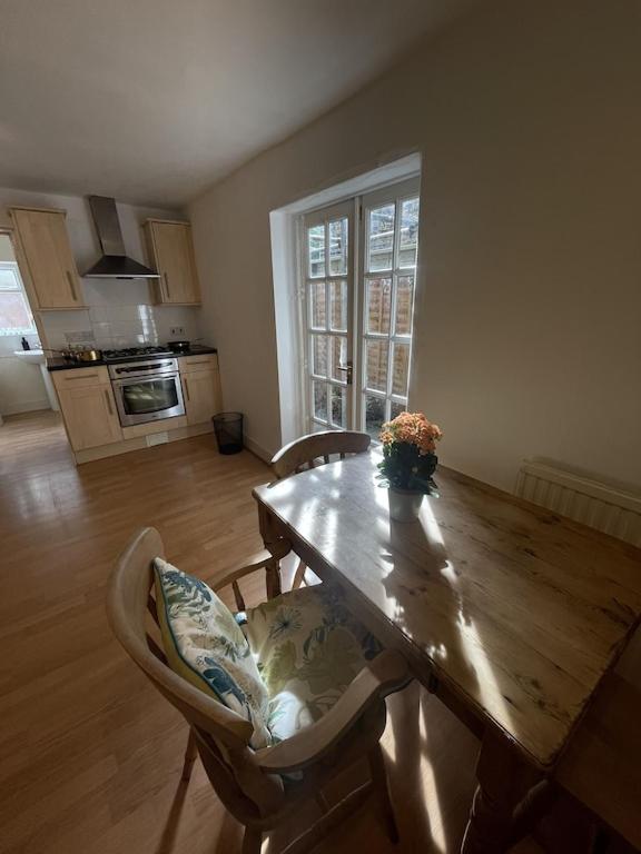 Beautiful ground floor garden flat