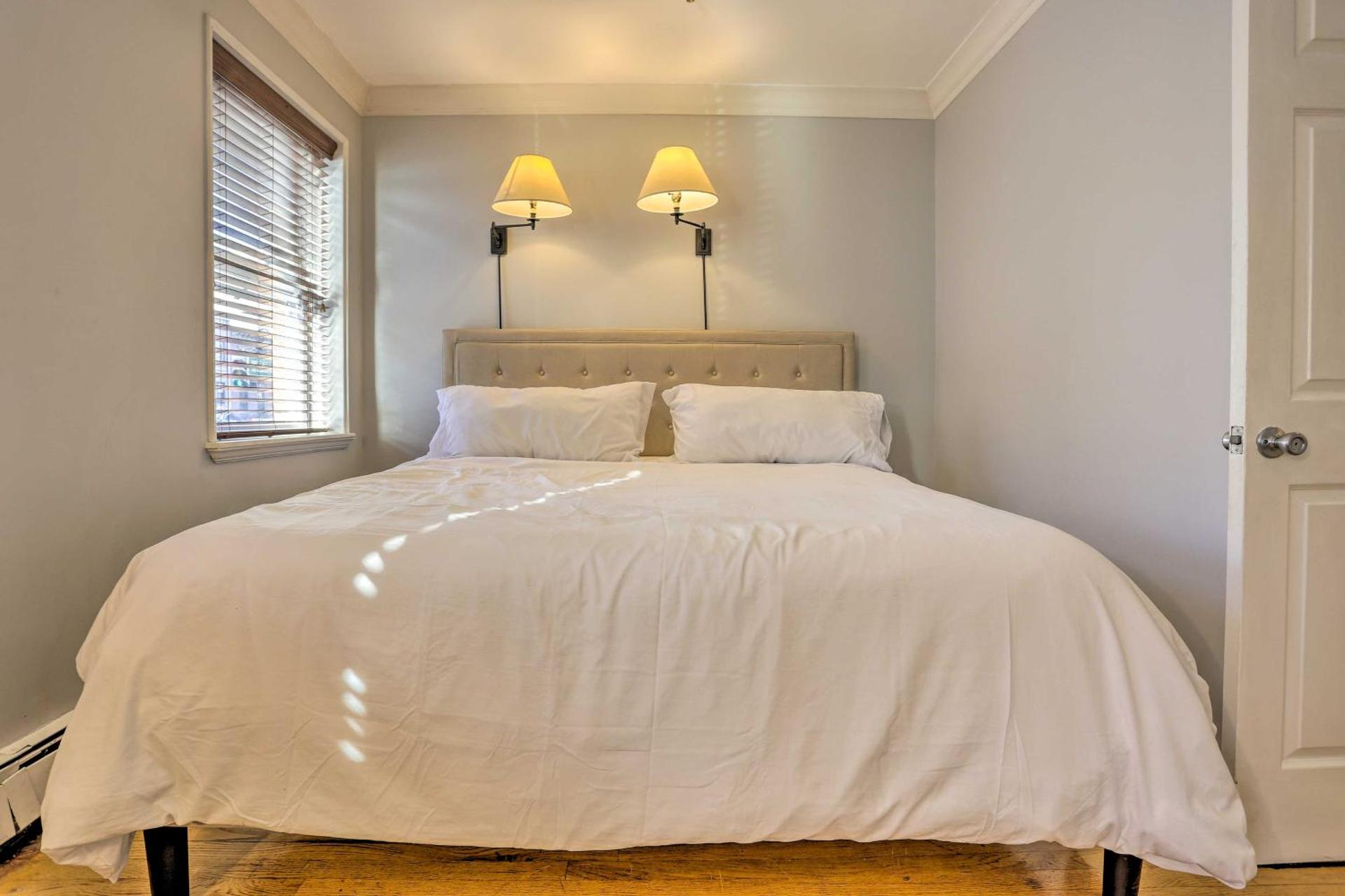 Hoboken Condo Walk to Public Transit!