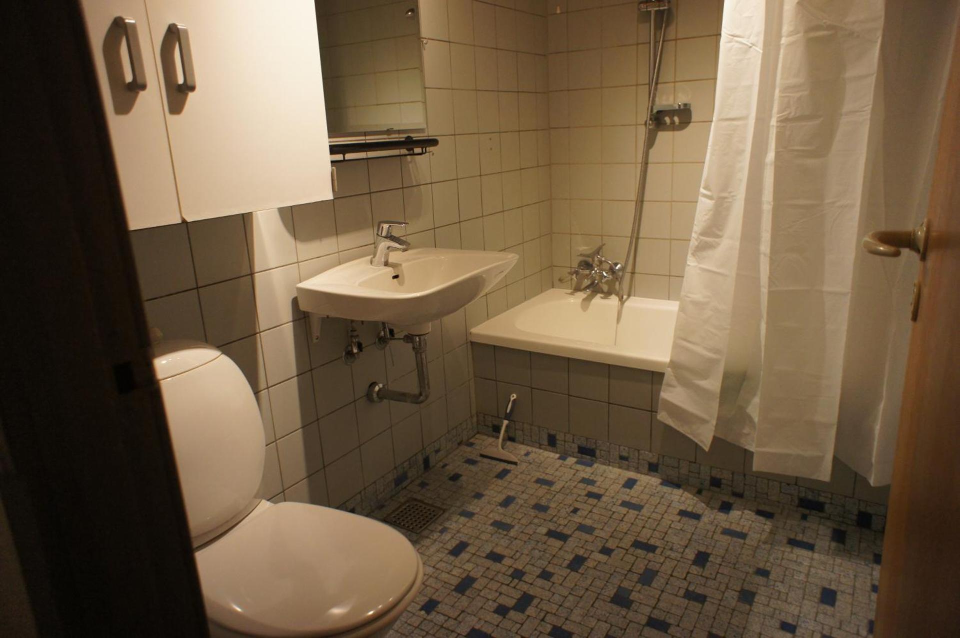 Svendsgade 80. 1sal. dør2. (Id 034)