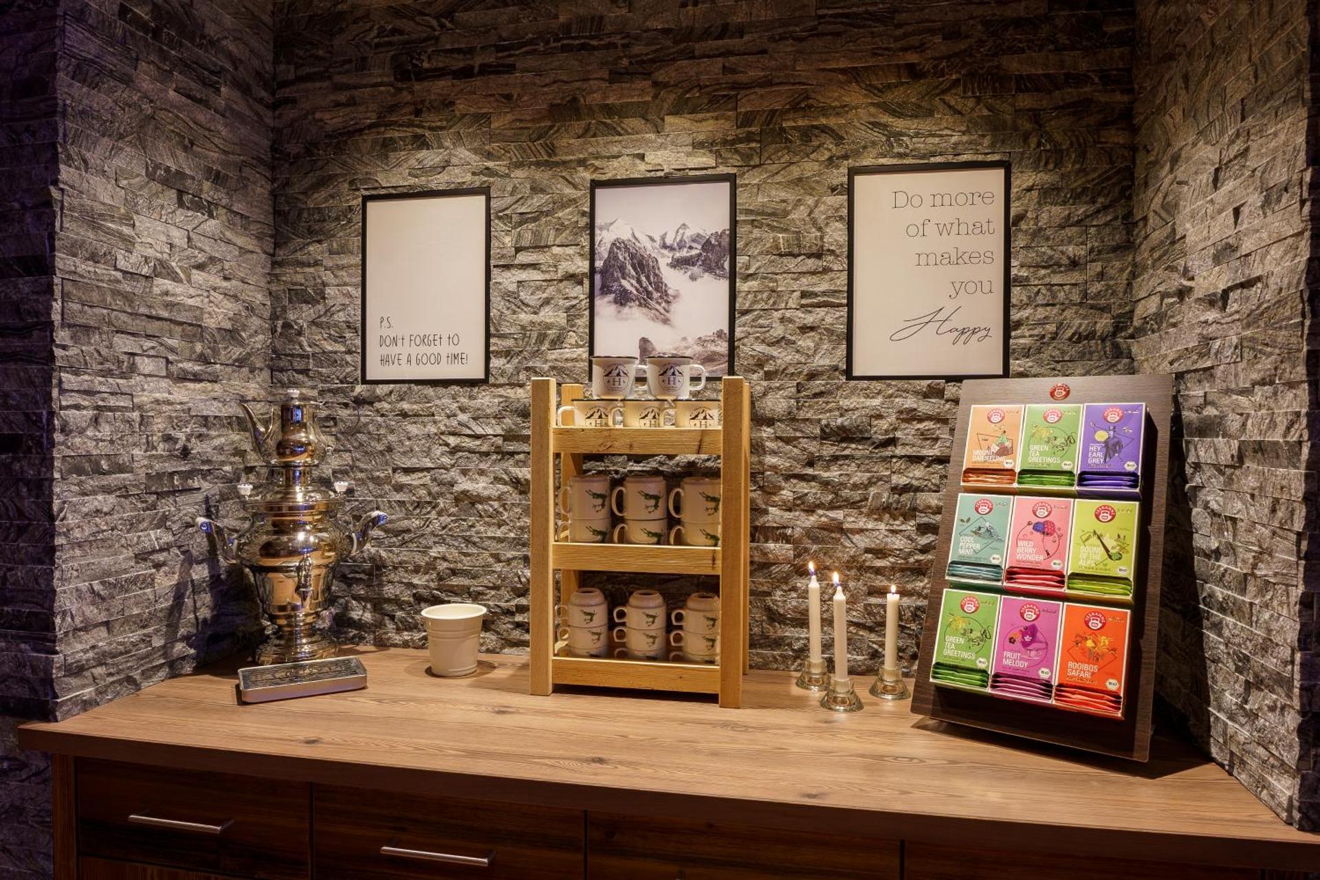 Coffee/tea facilities