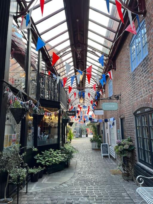 No5 at 53 - 2 bed apartment in Leek, Staffs Peak District