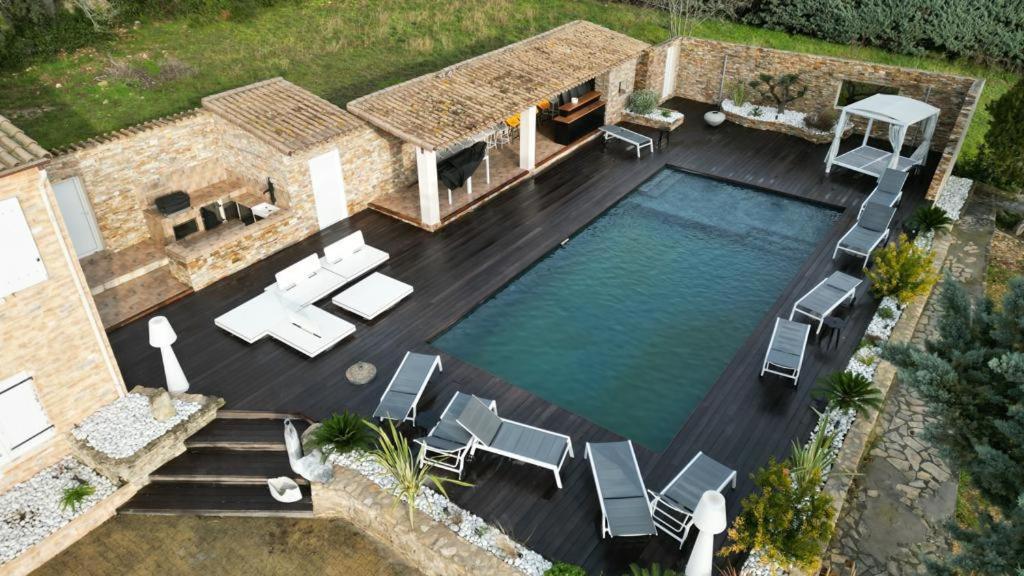 Magnifique villa de luxe au coeur de la garrigue