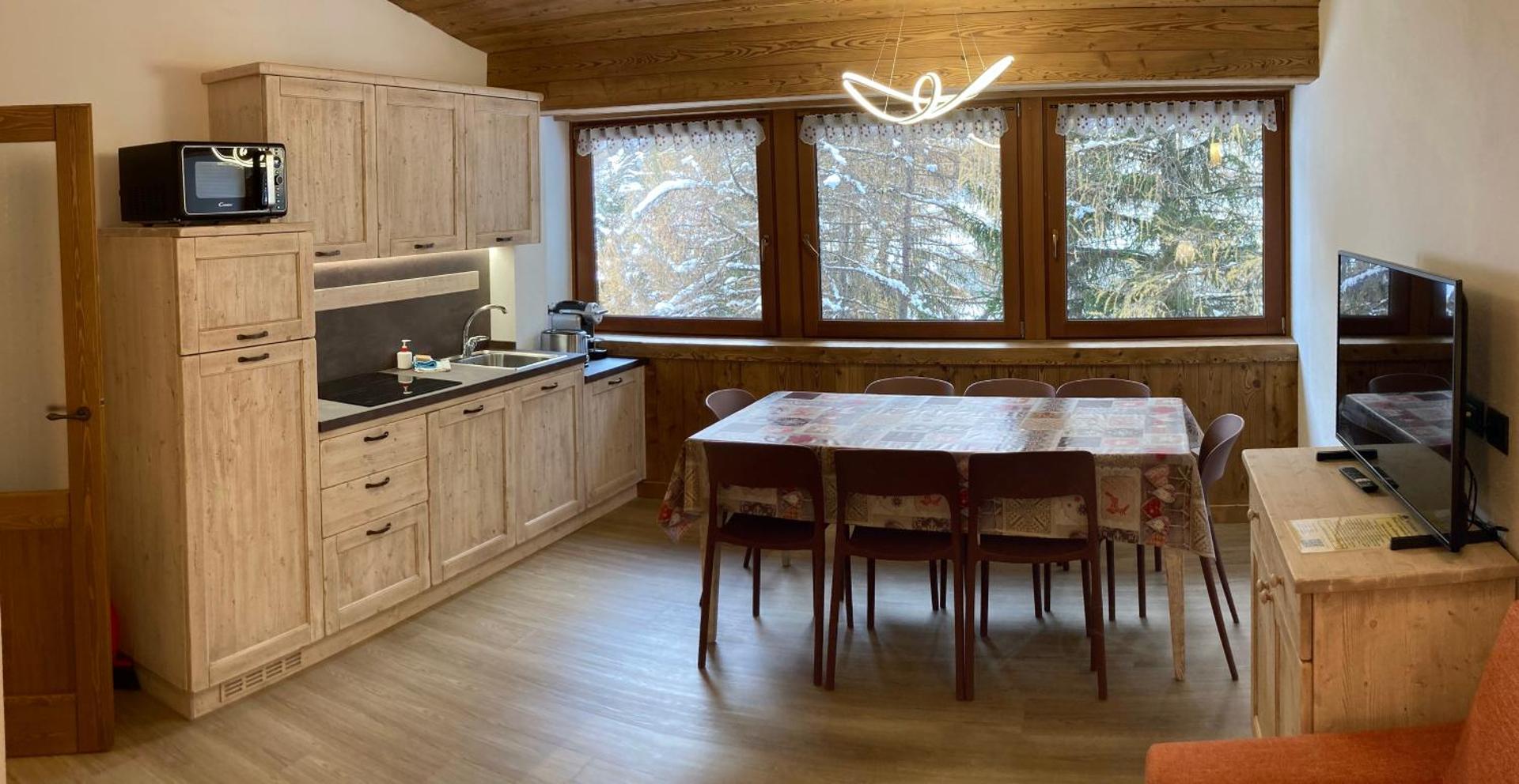 Kitchen or kitchenette