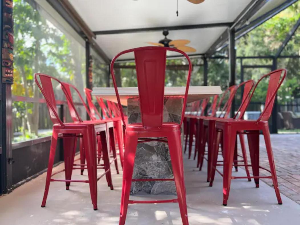 Poolside Cocoa Oasis w/ Tiki Bar!