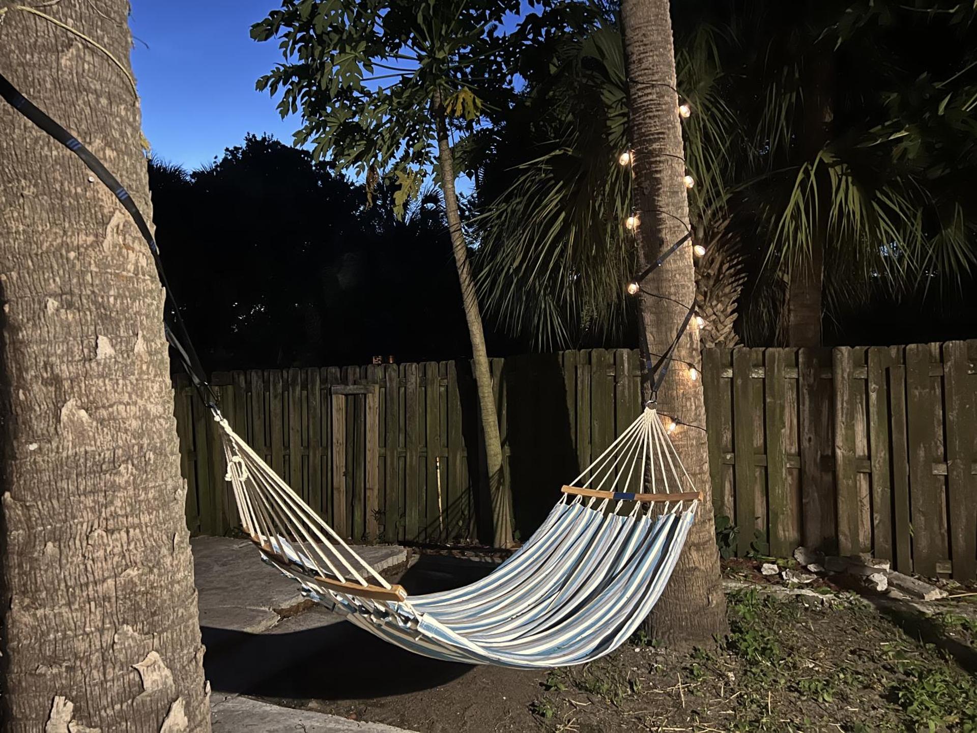 Poolside Cocoa Oasis w/ Tiki Bar!