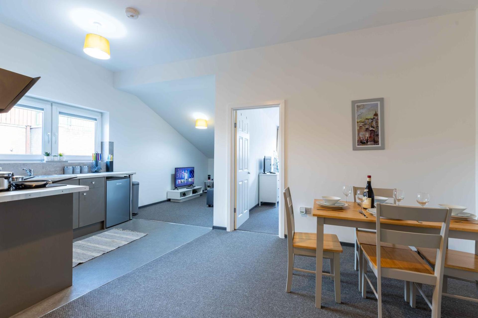 The Eldern - Spacious, Netflix, free Parking, close to A1