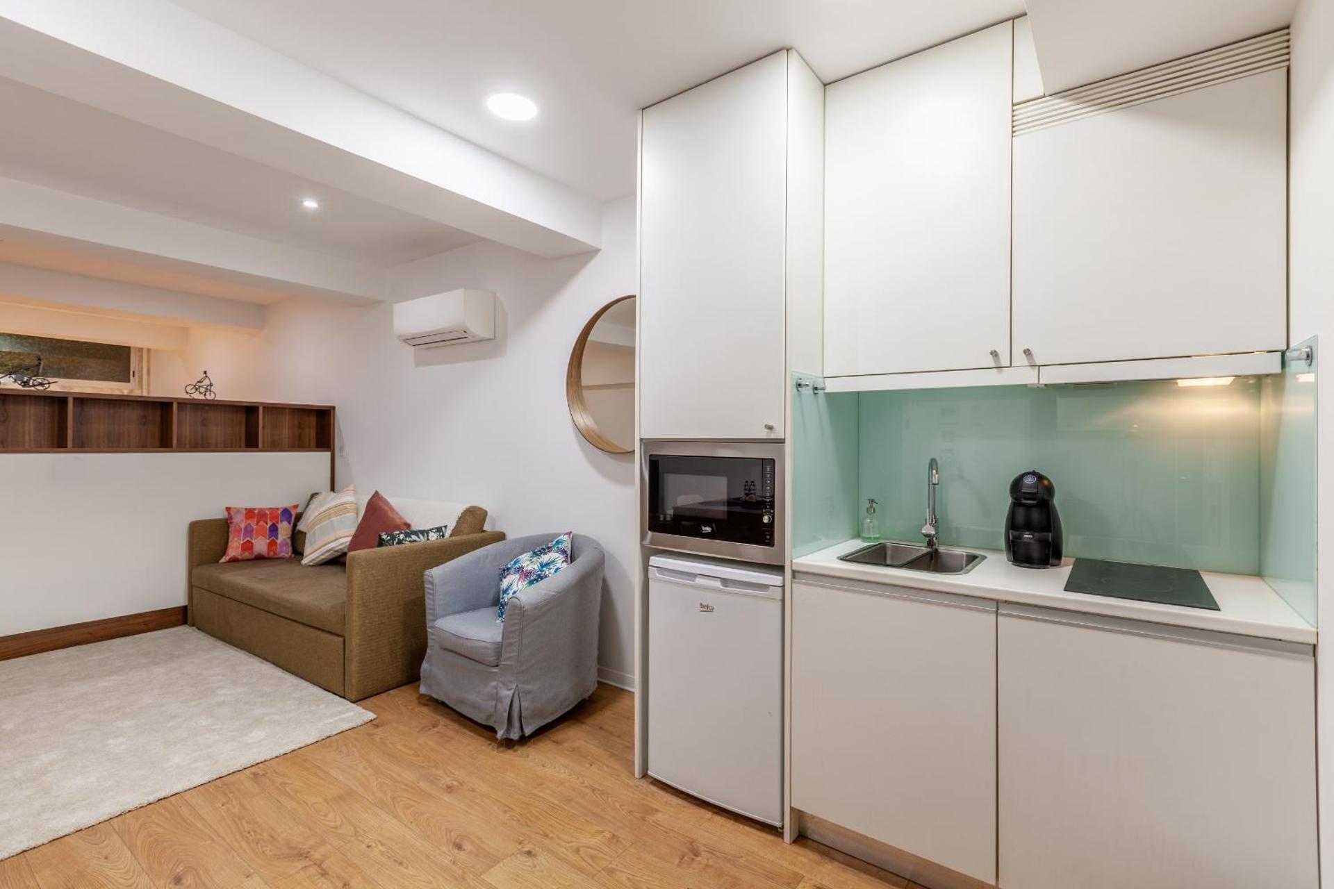 Kitchen or kitchenette