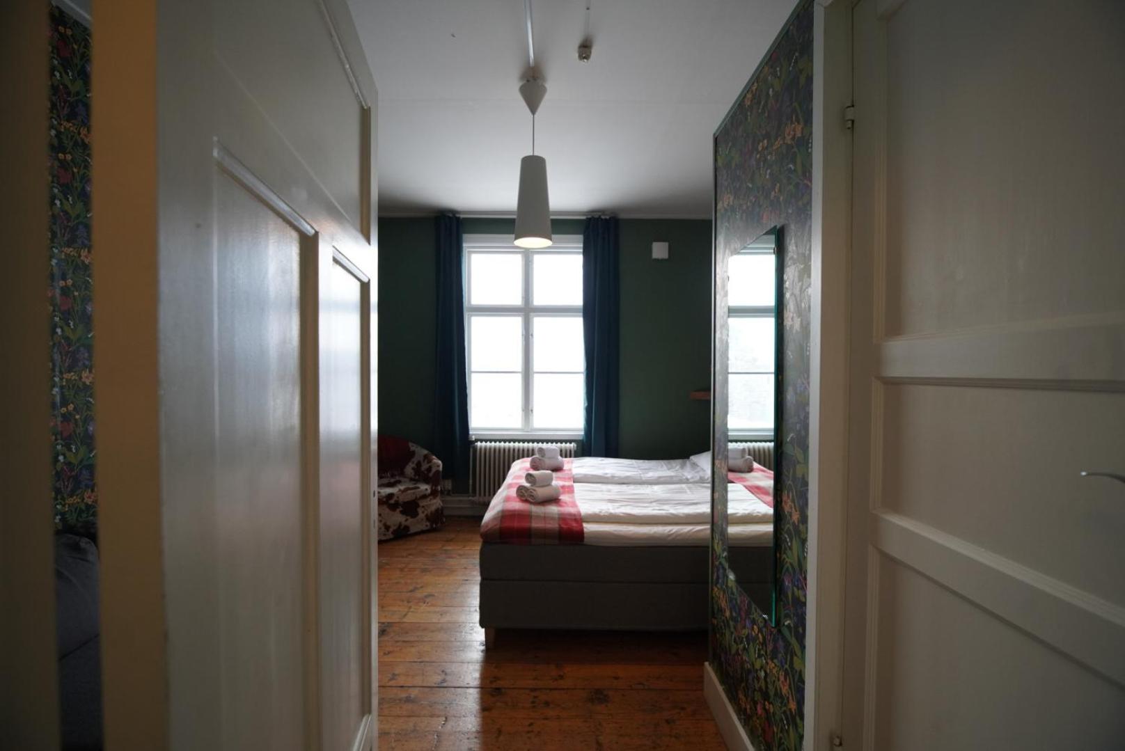 Le Ski Lodge & Steakhouse