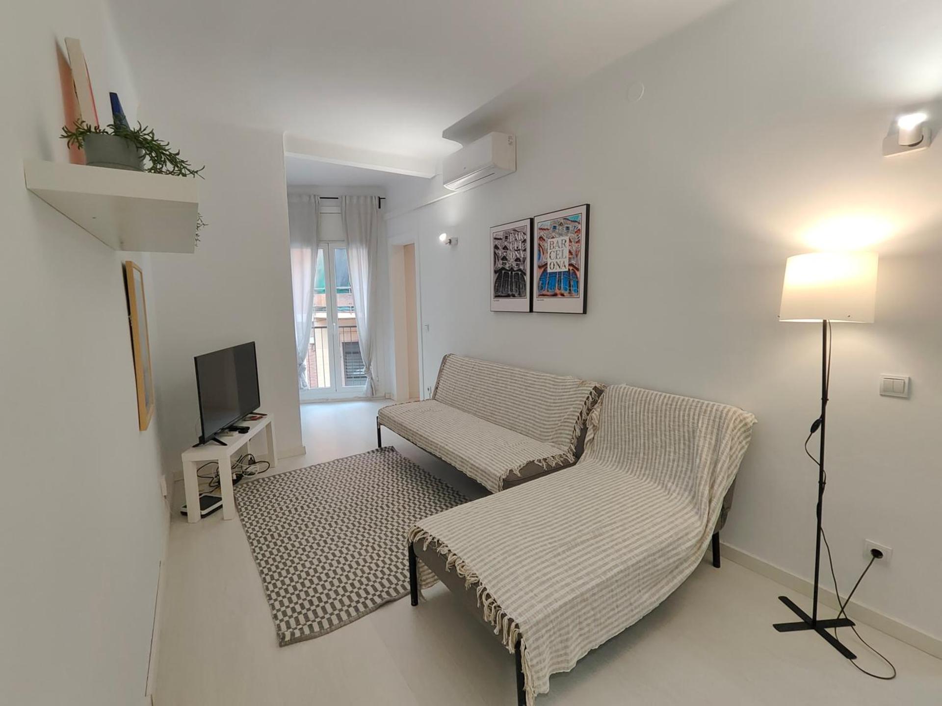 Family apartment close to Parc Güell