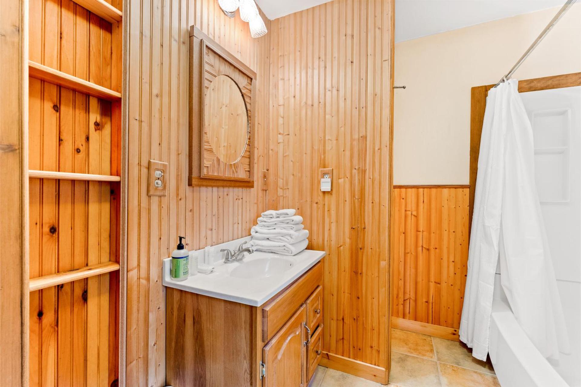 River Road Treehouse Retreat