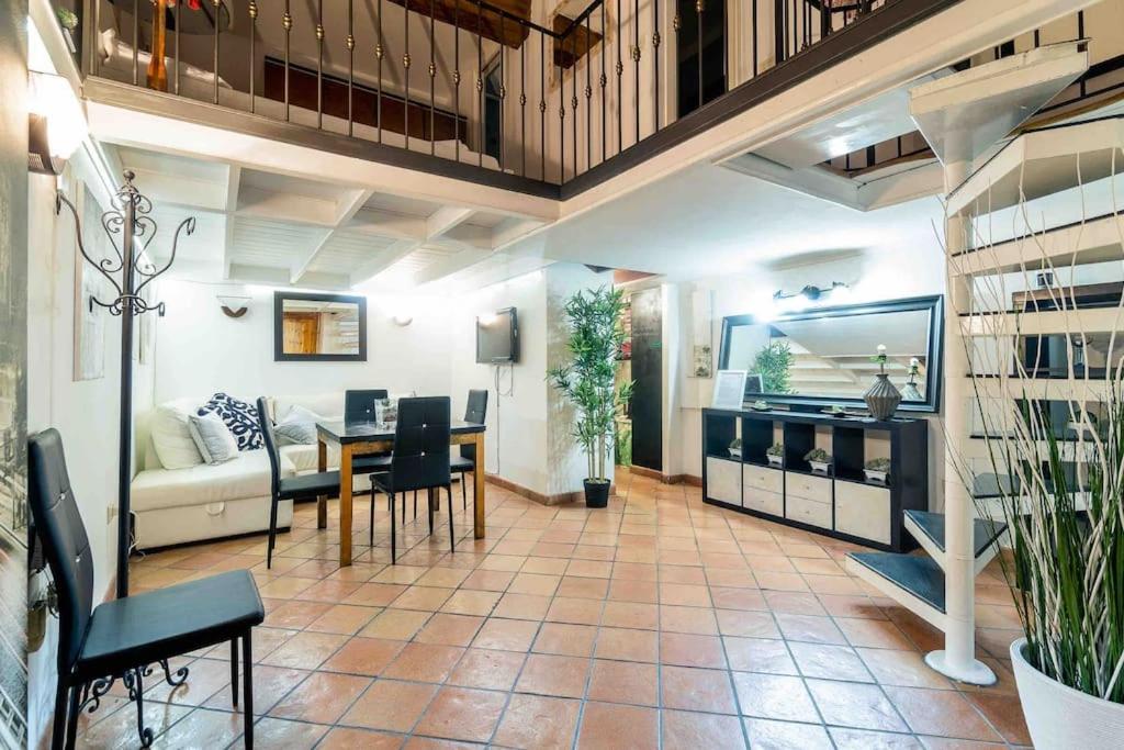 Via dei Cestari loft