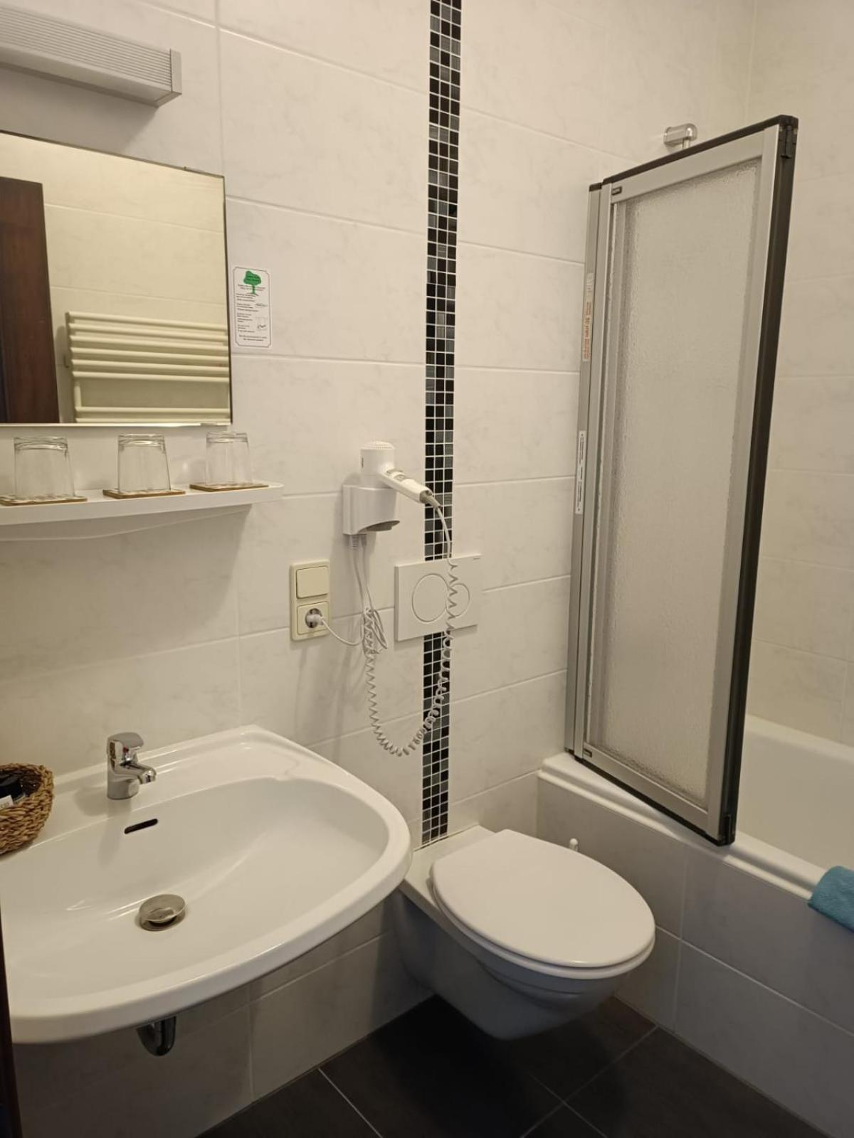 Quadruple Room with Bath