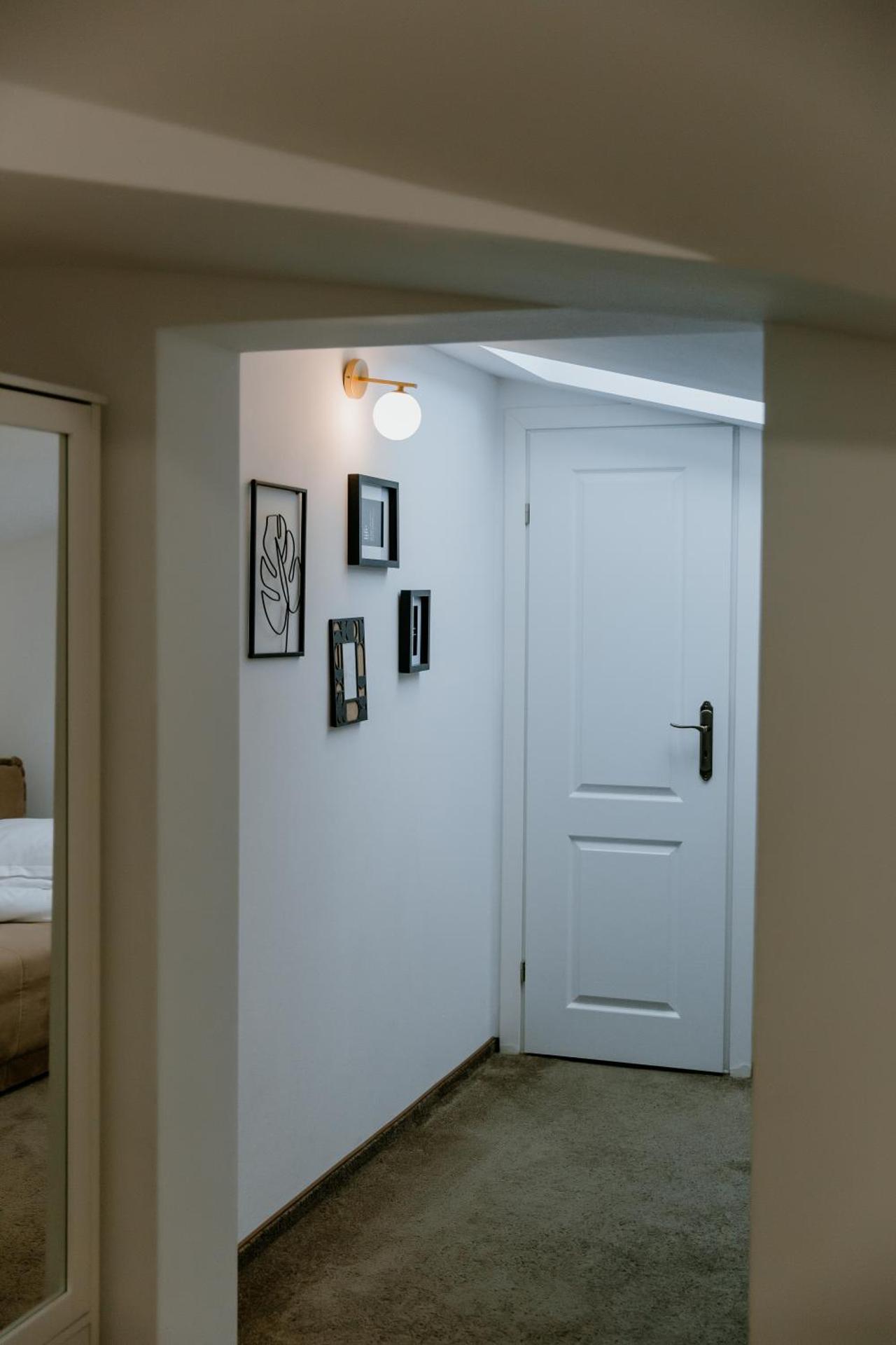 Camera Familiare con Vista Giardino