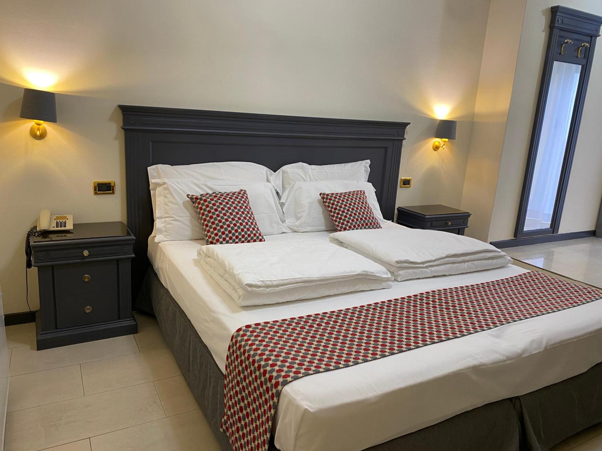 Superior Double Room with Lake View