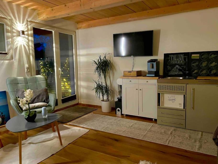 Ferienwohnung mit Luxusbad, Terrasse Ostseenähe