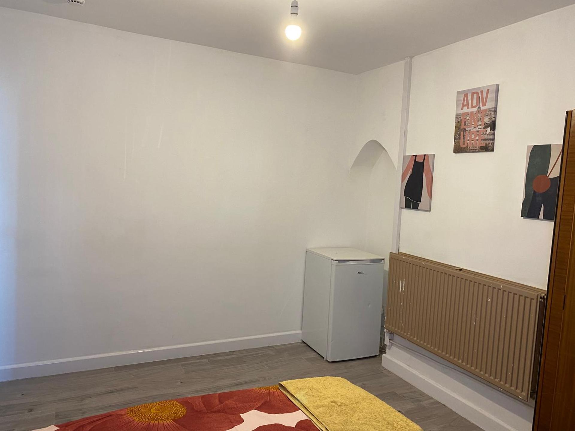 Double Room with Shared Bathroom