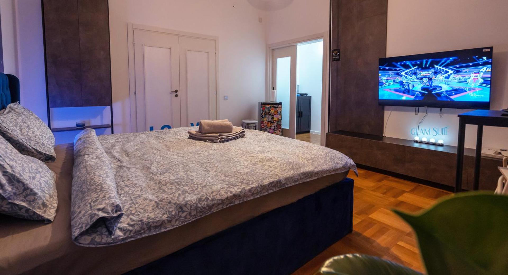 MAERA Suites Central