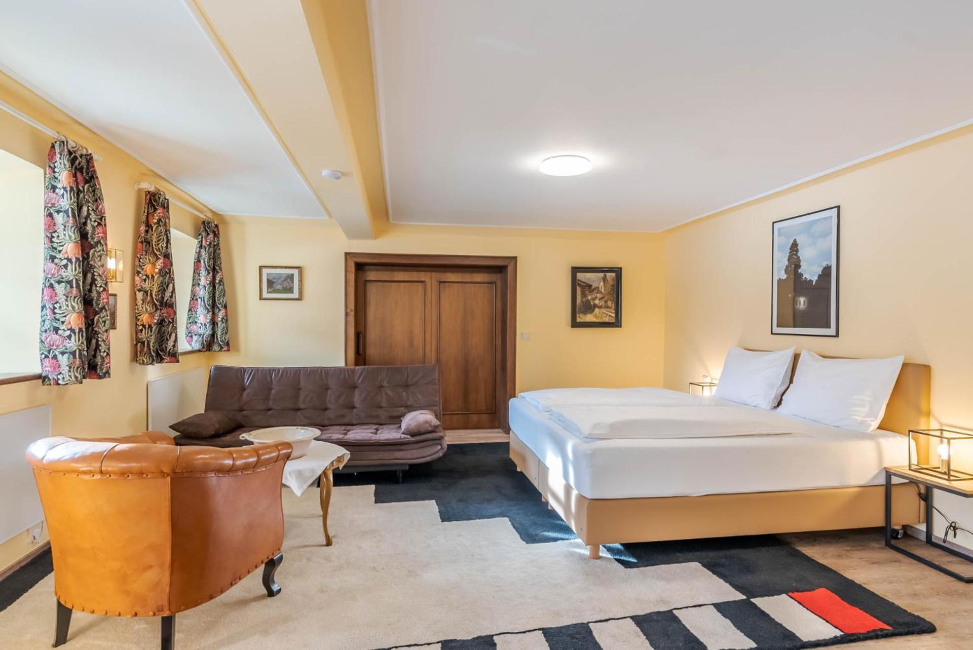 Photo of the whole room