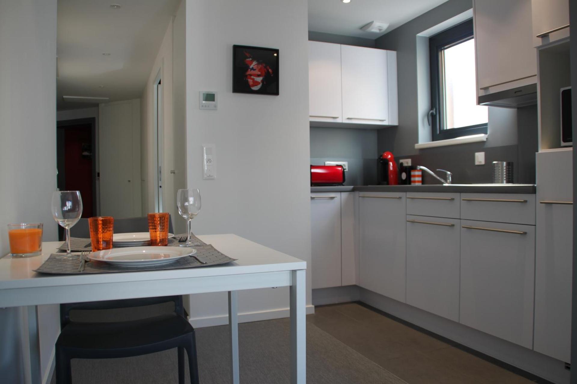 Kitchen or kitchenette