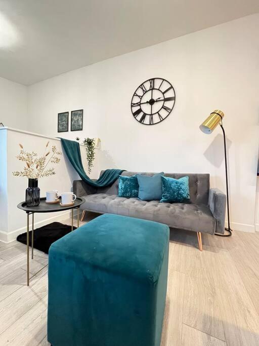 New Studio Apt Central》Private》 Free Parking》WiFi