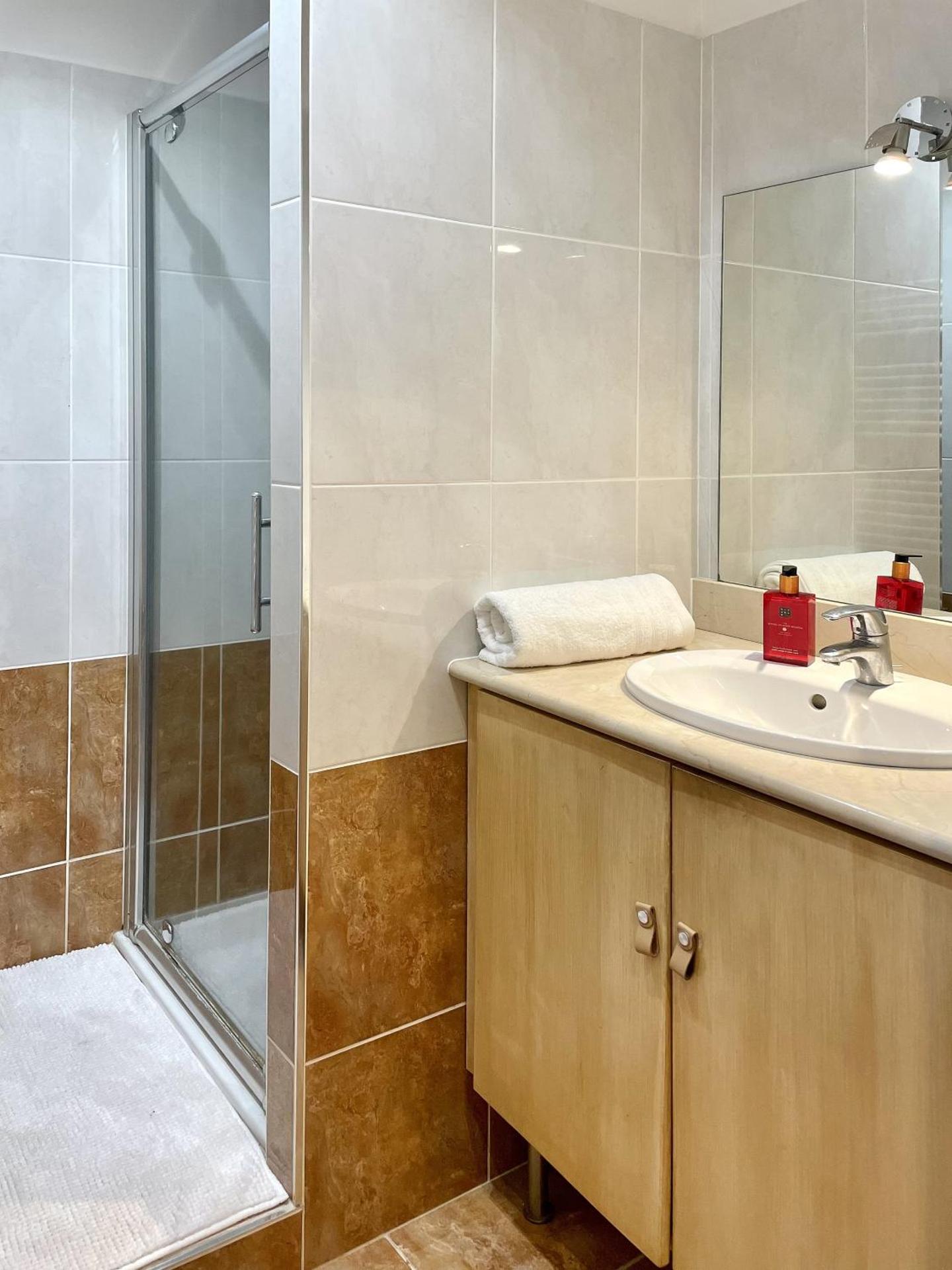 ROOFTOP - COSY FLAT Centre Senlis