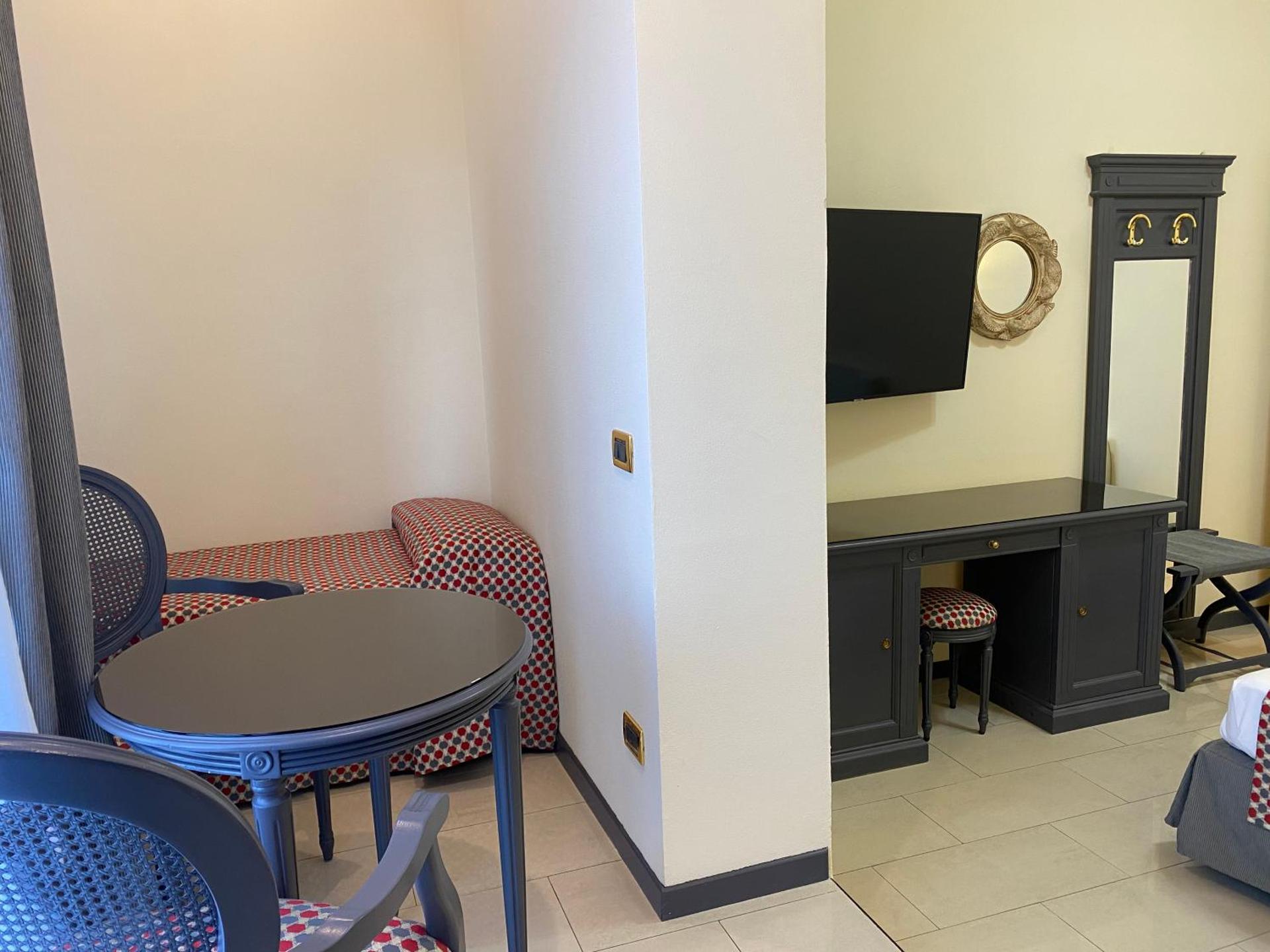 Executive Double Room with Lake View