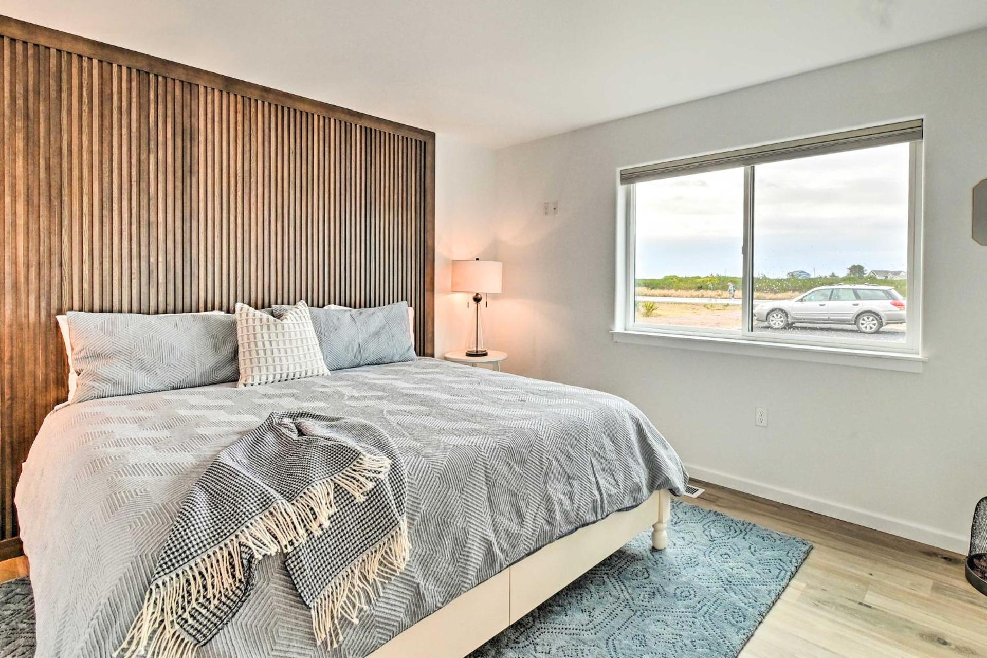 Modern Ocean Shores Getaway with Dock!