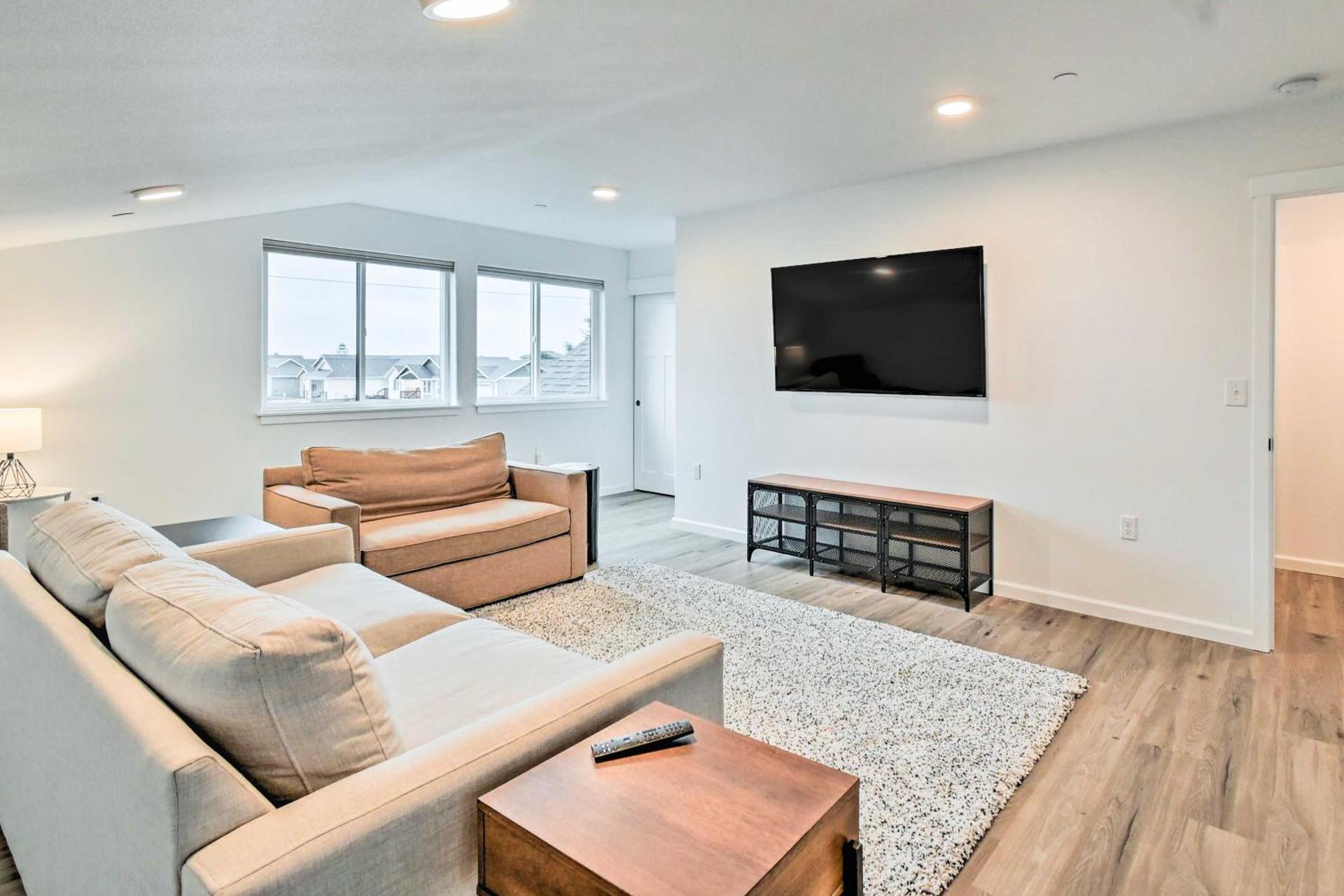 Modern Ocean Shores Getaway with Dock!