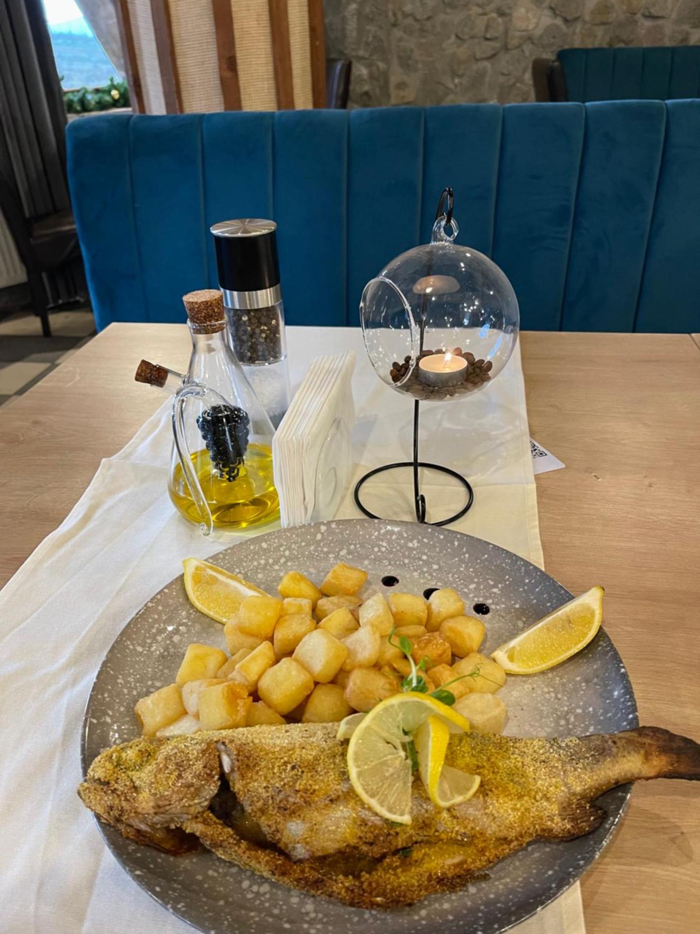 Restaurant/places to eat