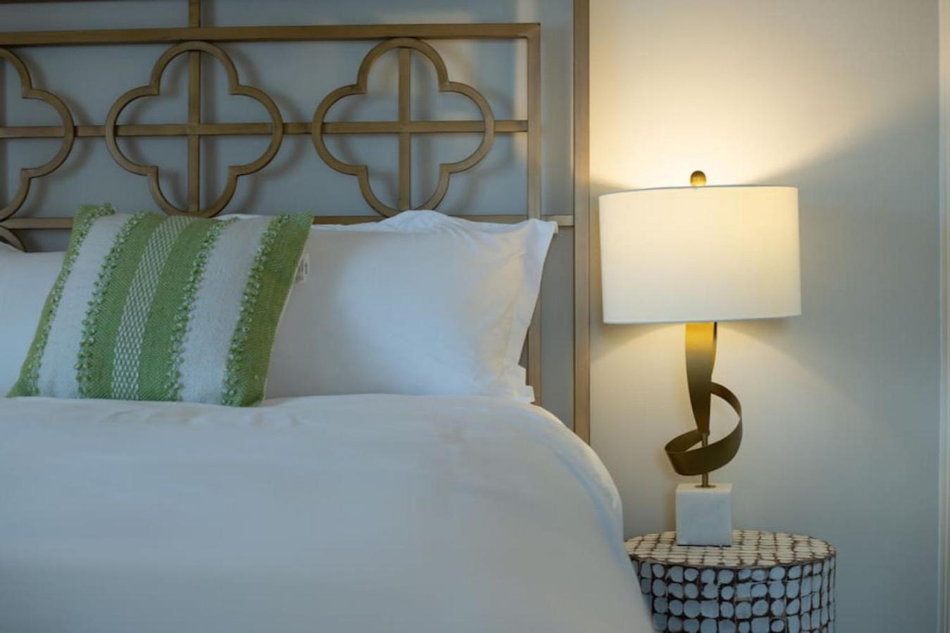 Lovely 4BR King Beds Steps To Beach And Pier G