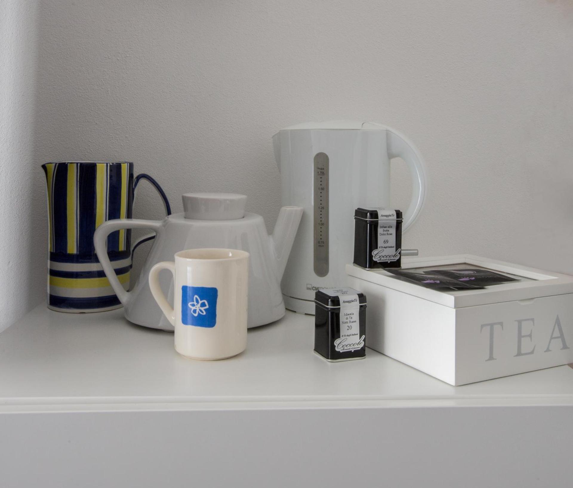 Coffee/tea facilities