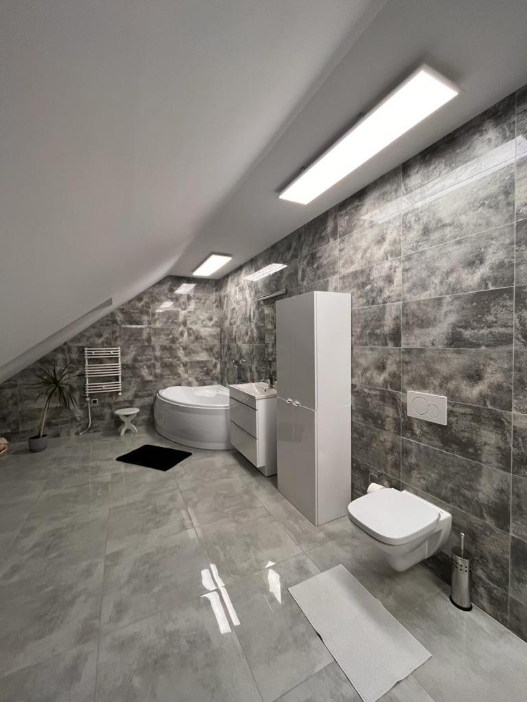 Dom u podnóża Biskupiej Kopy