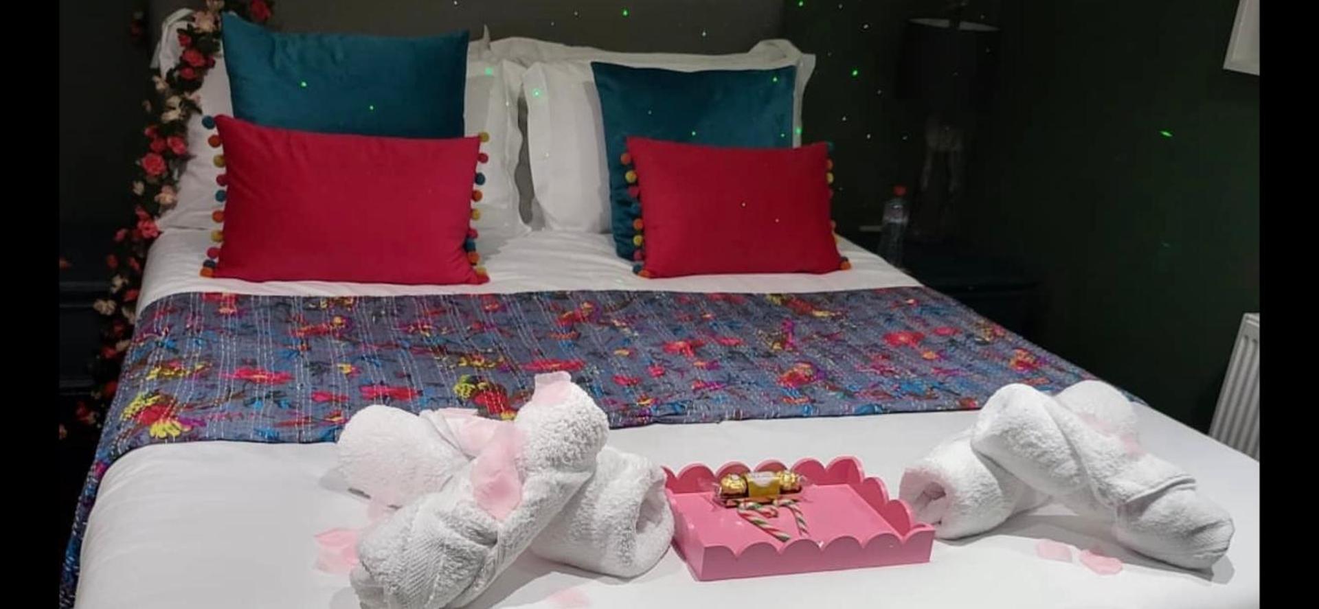 Wee Hoose-Private-Hottub -Romantic Break-Portaferry