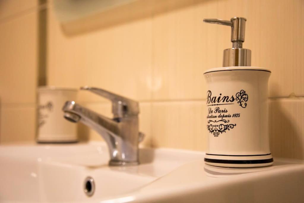 Penthouse 145mp - Living spatios - 2 Dormitoare cu bai private - Bucatarie complet utilata