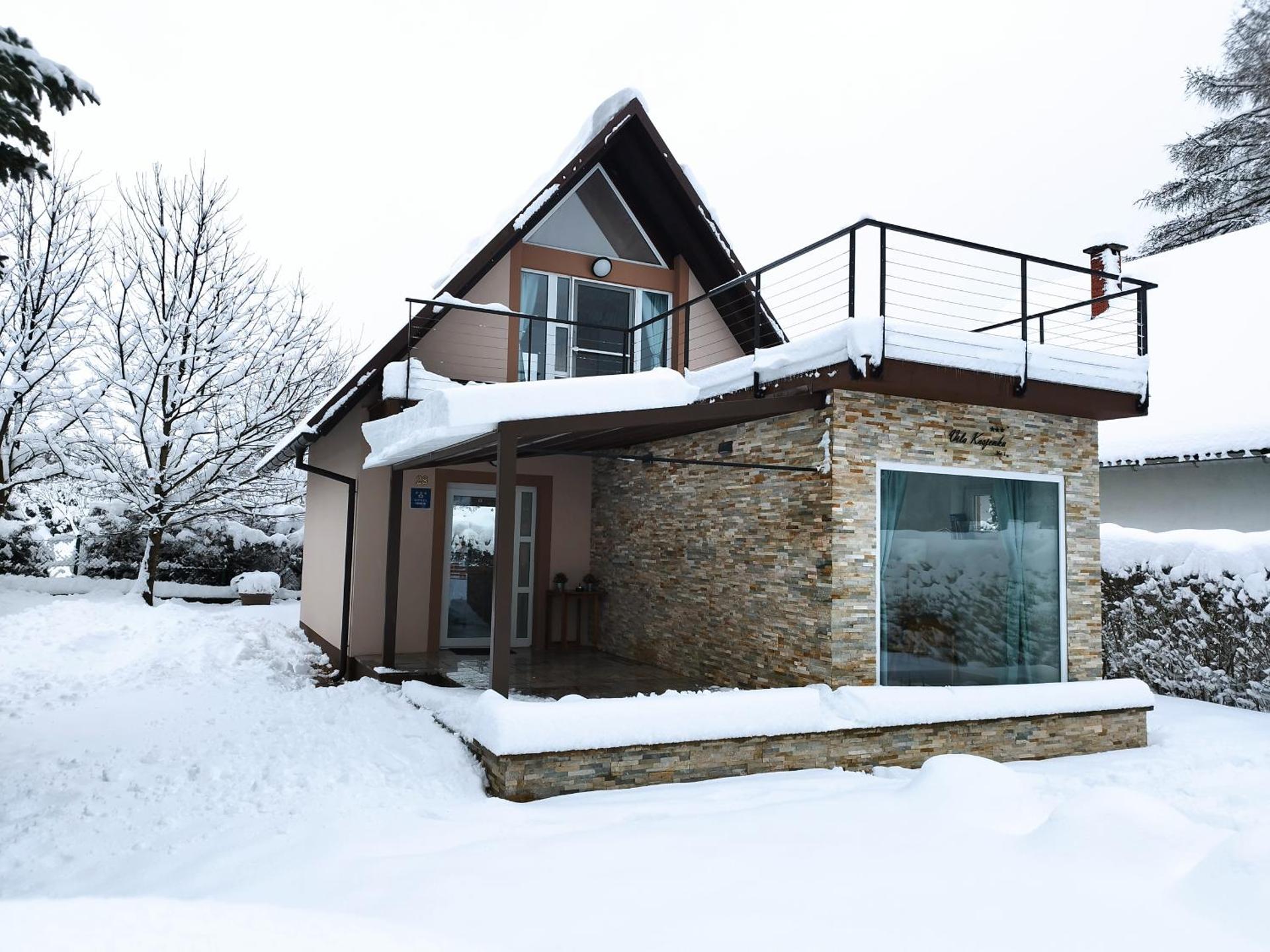 Vila Kosjenka on lake Sabljaci