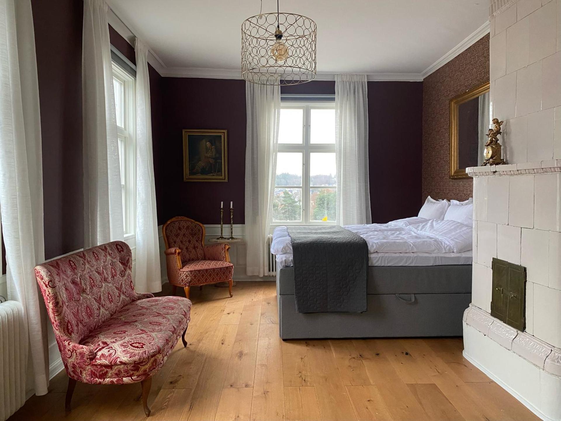 Double Room with Shared Bathroom