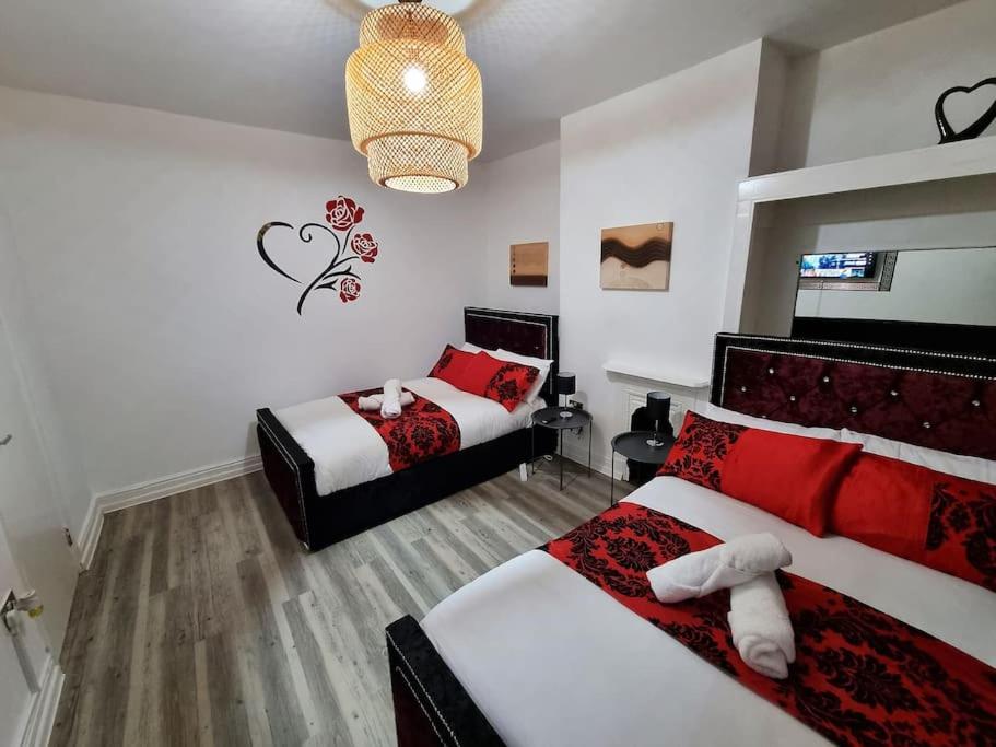 *6R* setup for your most amazing & relaxed stay + Free Parking + Free Fast WiFi *