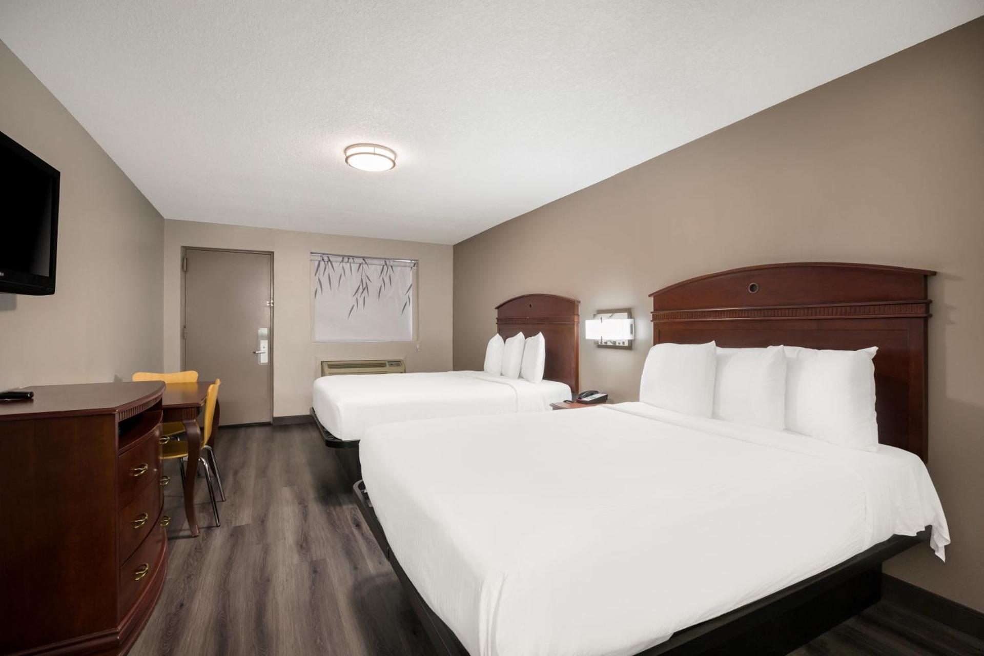 Red Carpet inn Edison