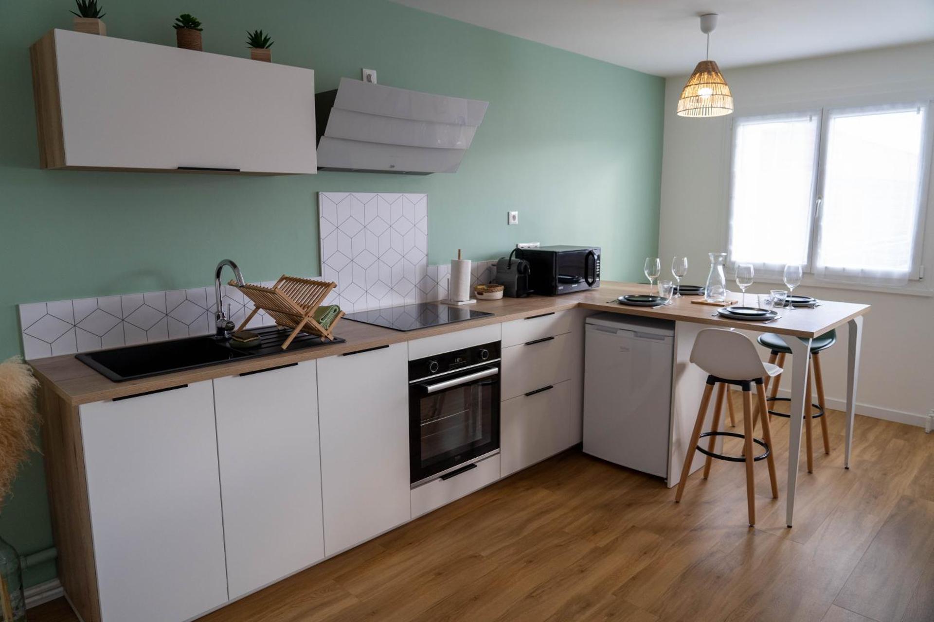 Kitchen or kitchenette