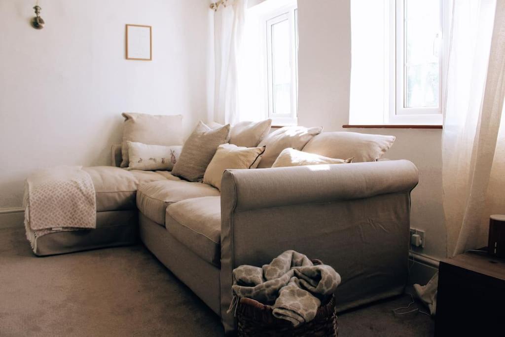 Pump Cottage - Cosy Herefordshire Cottage