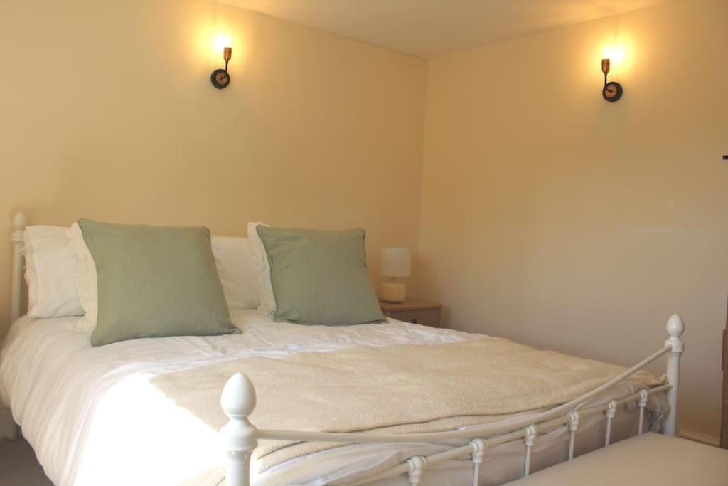 Pump Cottage - Cosy Herefordshire Cottage