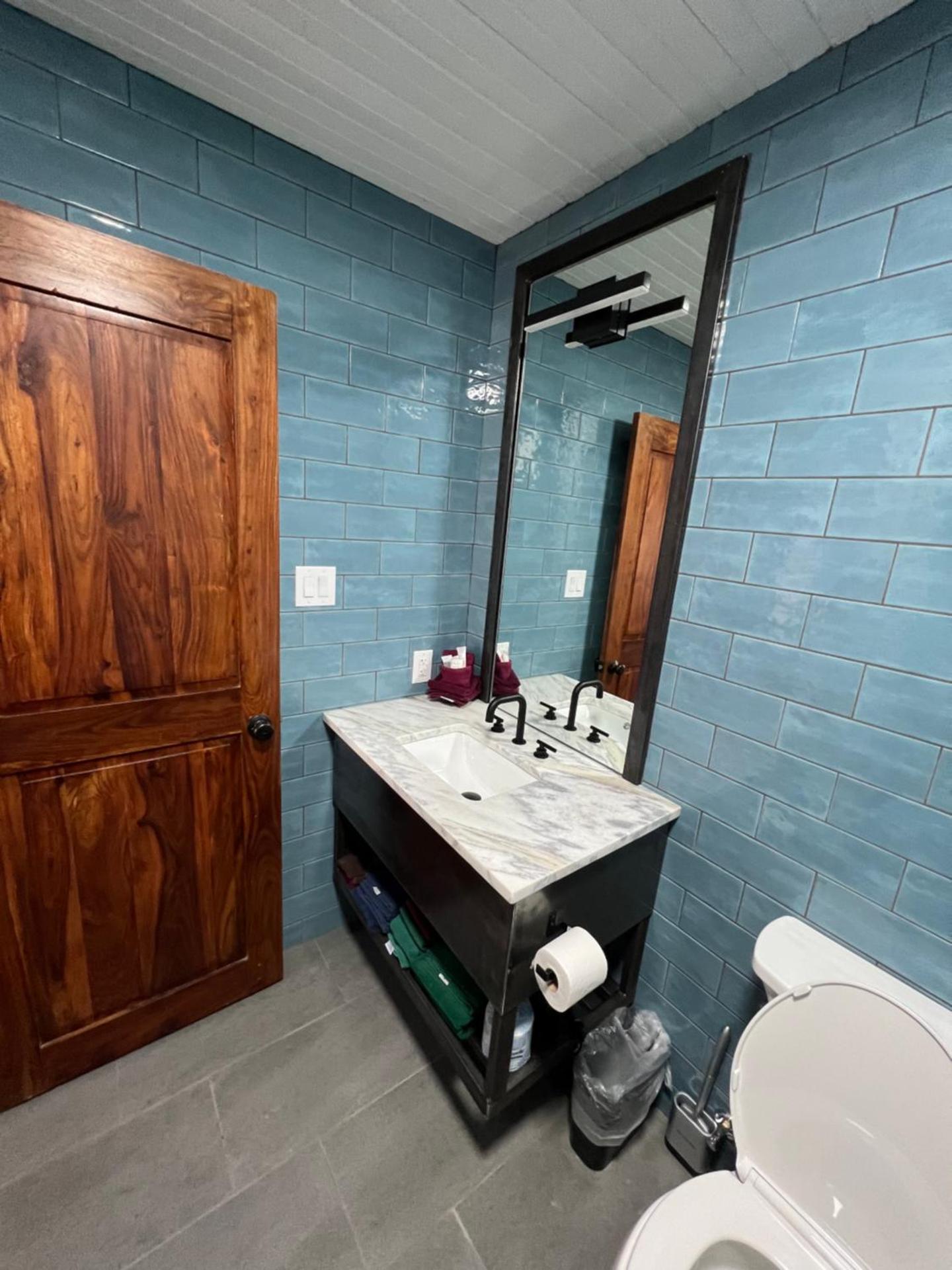 Hideout on the Horseshoe