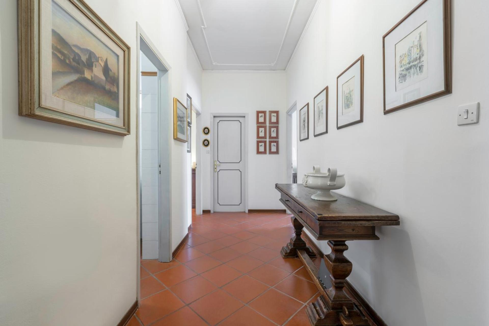 CASA ADRIANA Elegante e luminosa