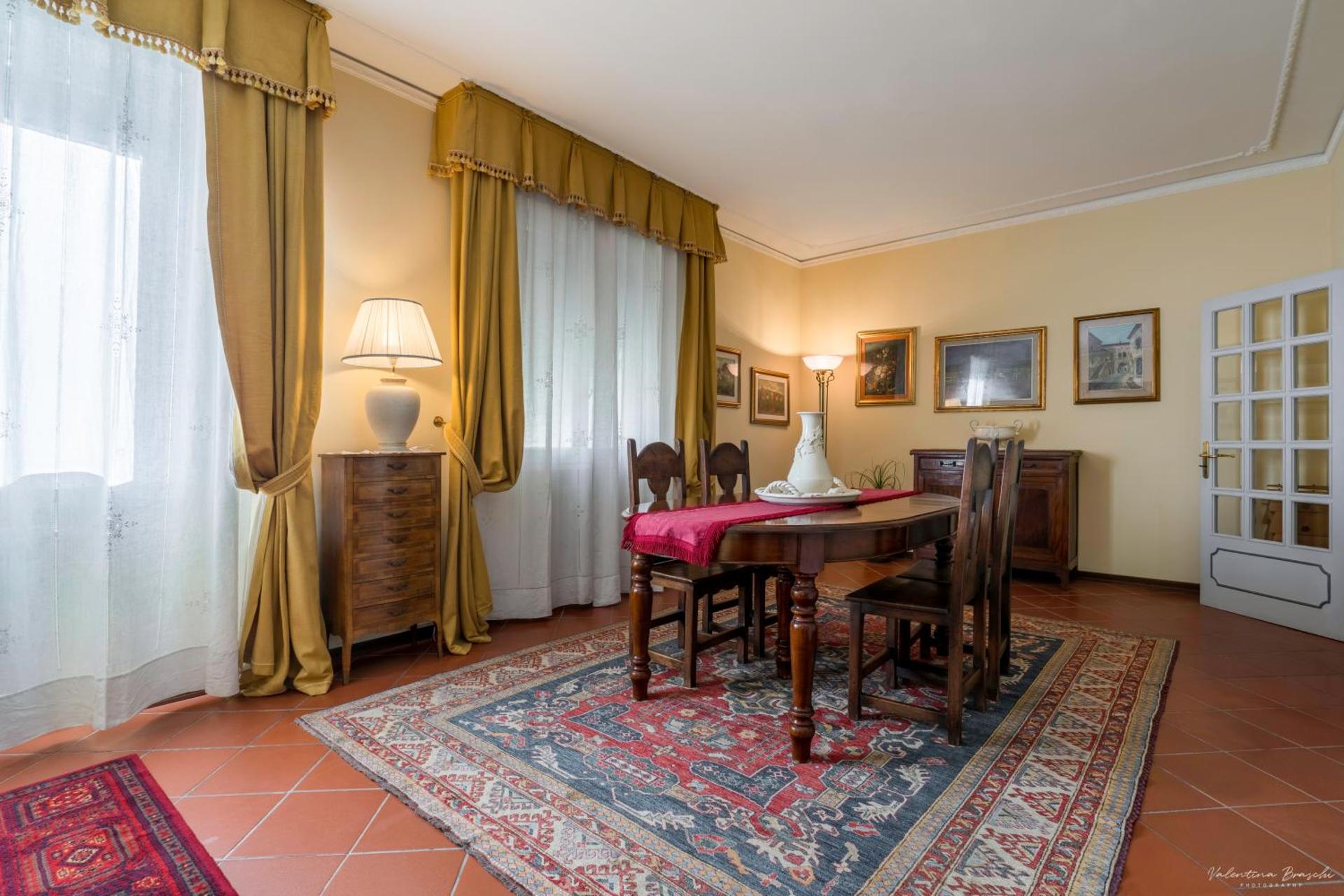 CASA ADRIANA Elegante e luminosa