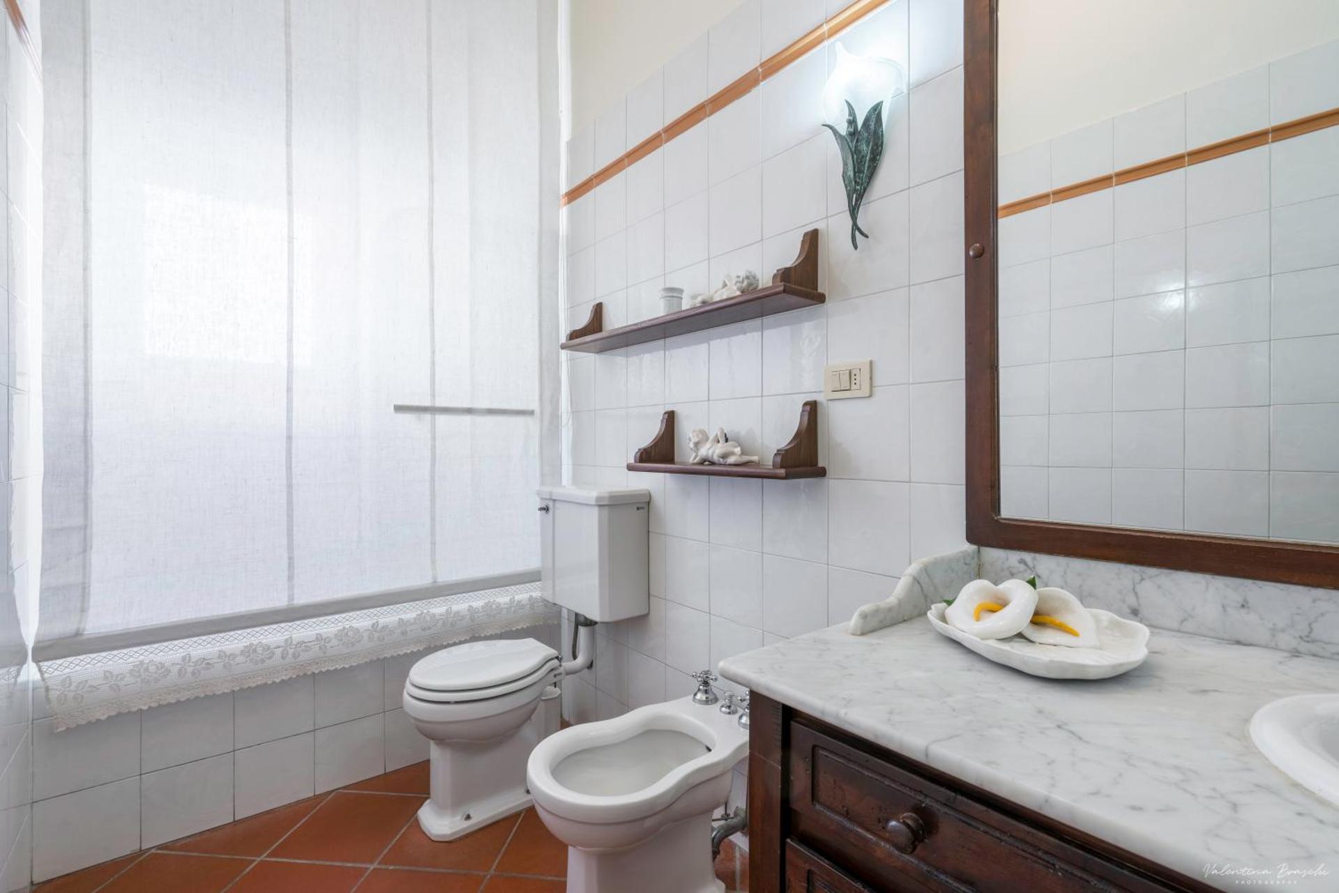 CASA ADRIANA Elegante e luminosa