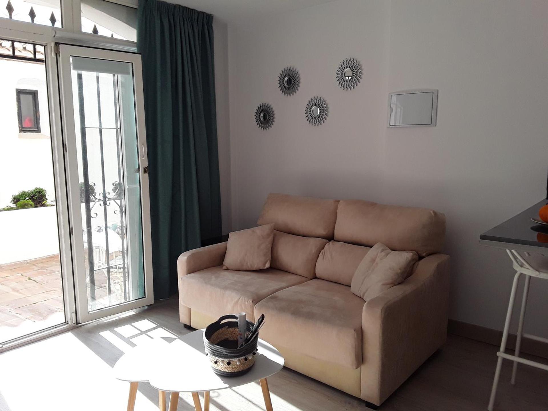 Doña Lola , luminoso Apartamento Calahonda, Mijas